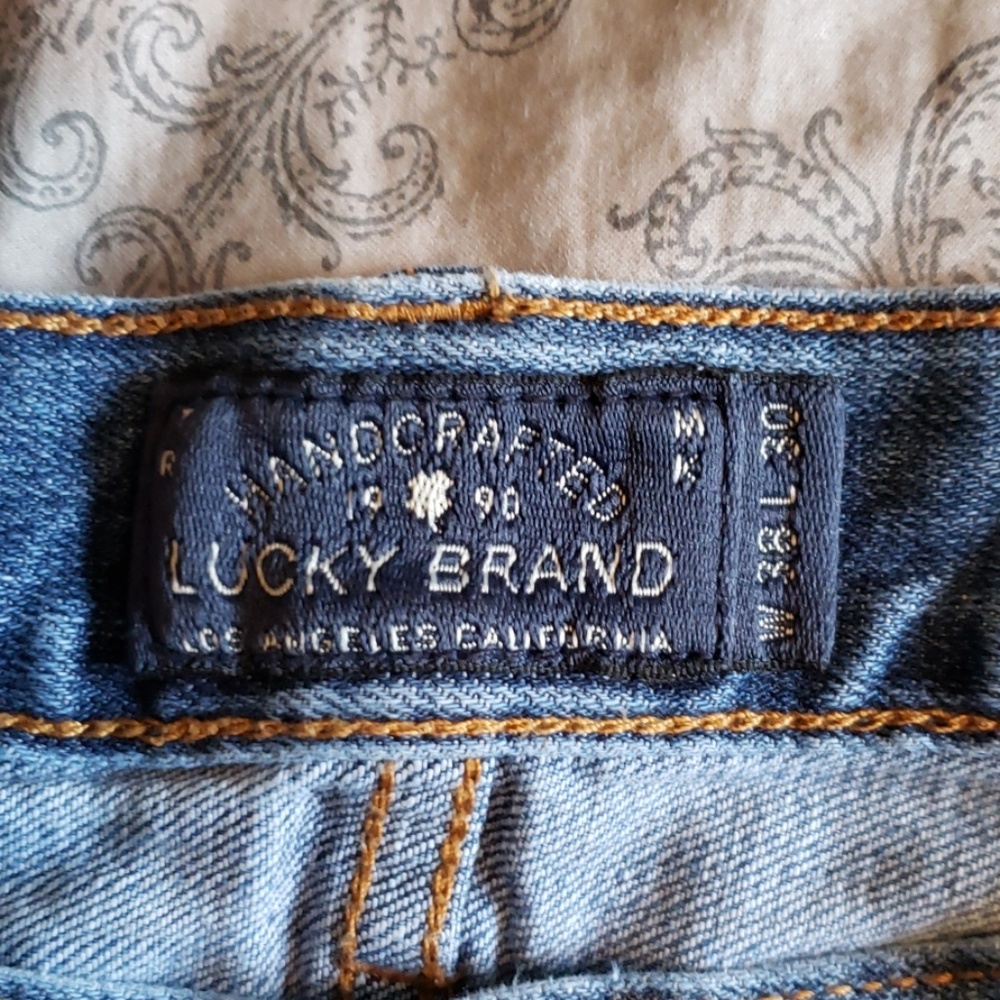 Jean's - Picture 3 of 5